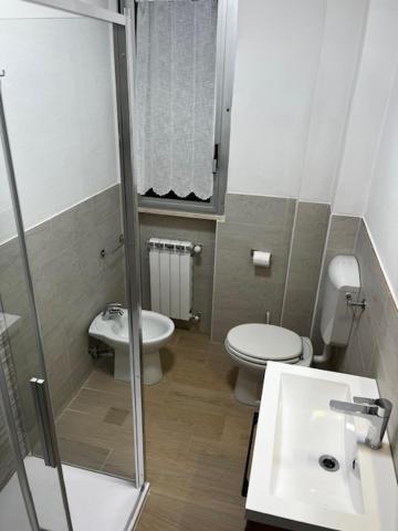 7lecci House *